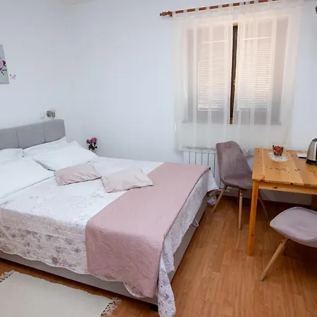 Sanabor Guest house 2*