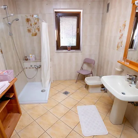 Sanabor Casa de hóspedes Postojna