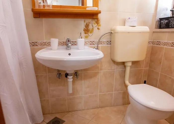 Sanabor Πανσιόν